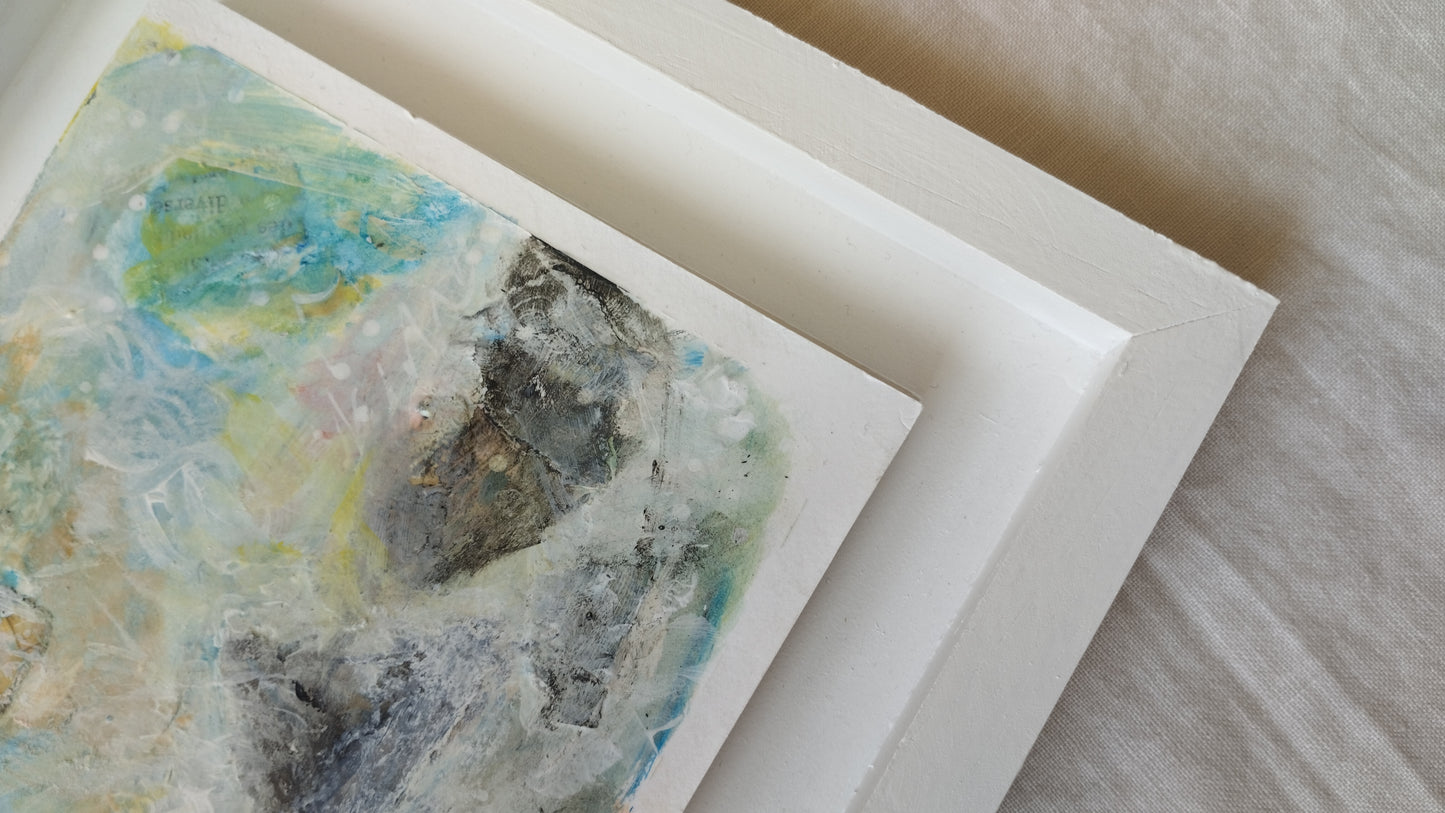 Staffa, Light