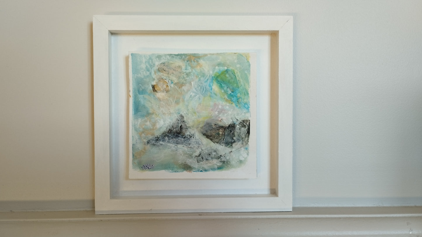 Staffa, Light